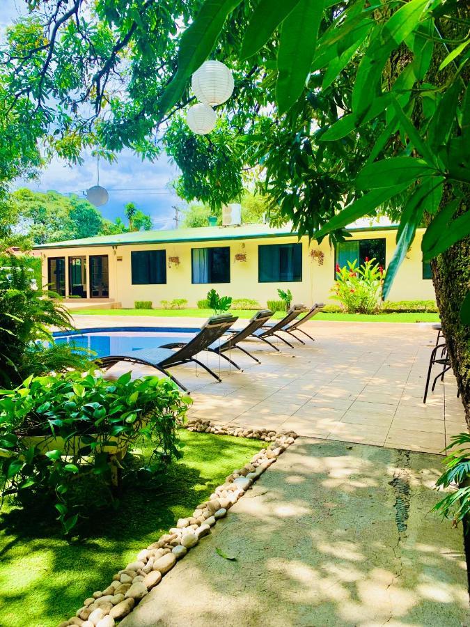Hotel Mango Airport Río Segundo Eksteriør billede