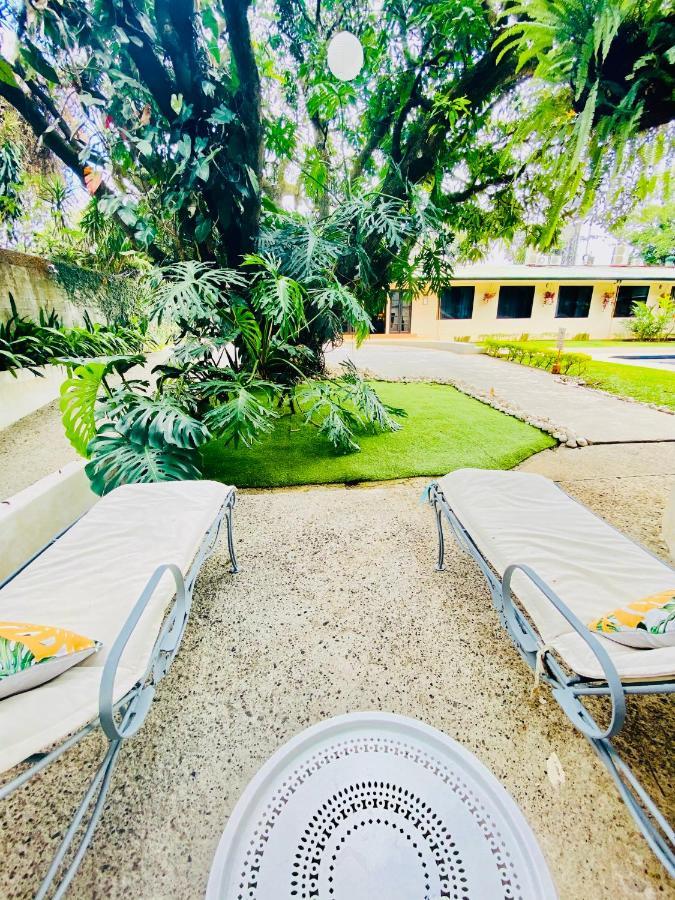 Hotel Mango Airport Río Segundo Eksteriør billede