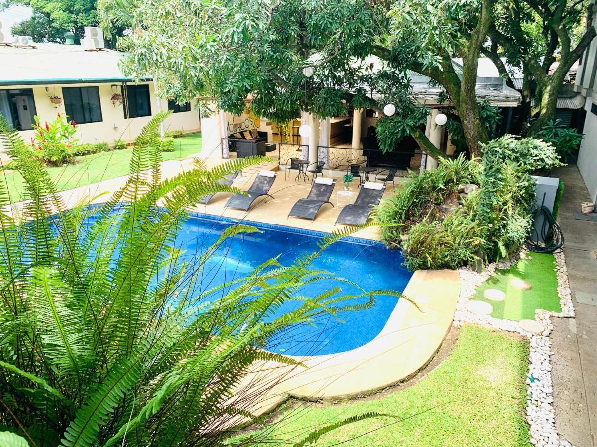 Hotel Mango Airport Río Segundo Eksteriør billede